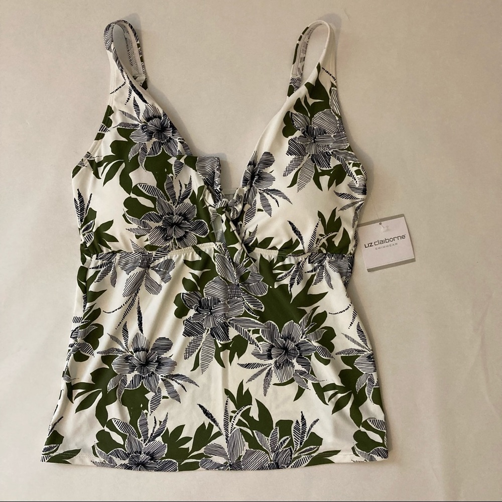 Liz Claiborne 8 white swim tankini w/builtin bra